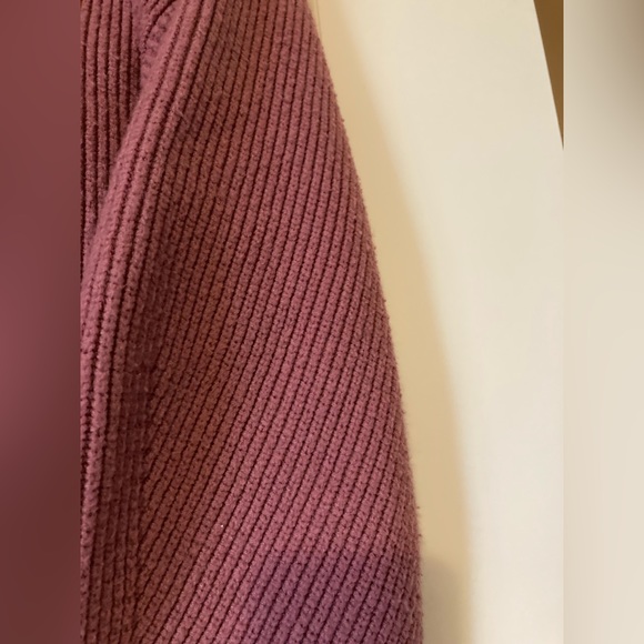 Women’s forever 21 crop top vintage look sweater - Picture 3 of 7